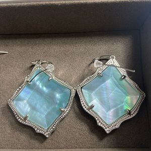 kendra scott blue illusion kirsten earrings
